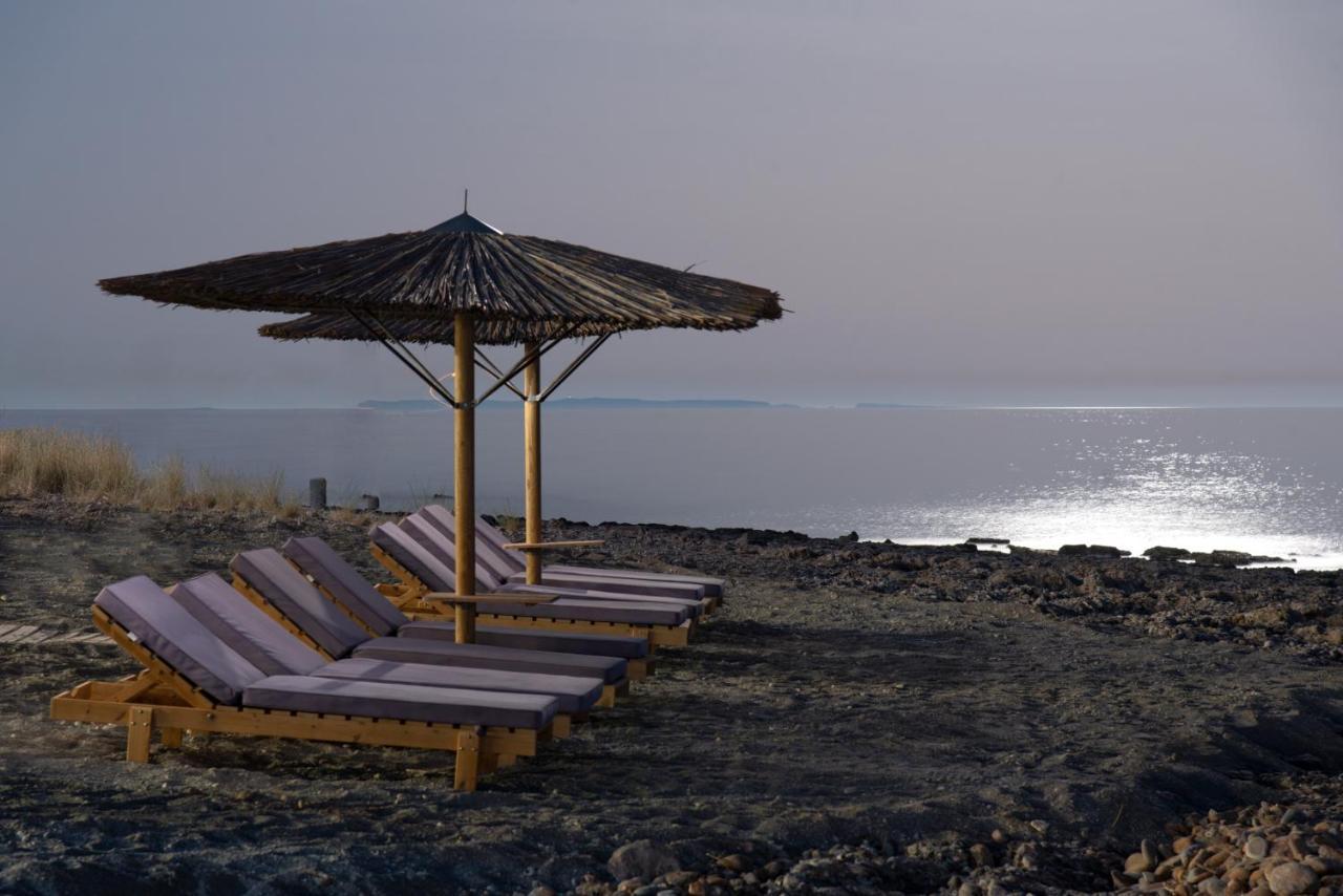 Moonlight Seafront Apartments Koutsouras ภายนอก รูปภาพ